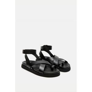 NEW STEVE MADDEN women's mira sandal in black